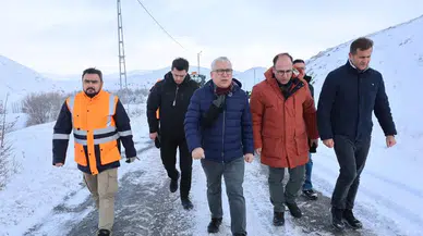 Sivas Valisi'nden karla mücadeleye yakından takip