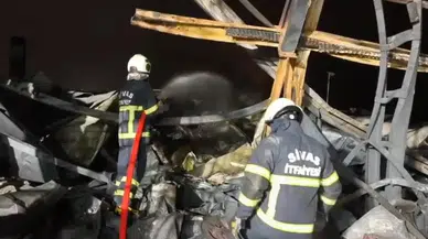 Sivas İtfaiyesi'nden Kırıkkale'de ki fabrika yangınına yardım