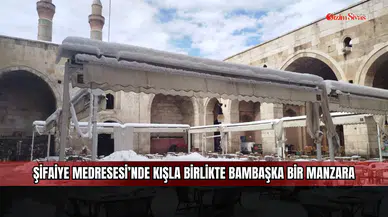 Şifaiye Medresesi’nde kışla birlikte bambaşka bir manzara