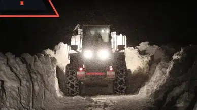 Sivas kar yağışı hayatı durdurdu! 468 yerleşime ulaşım yok!