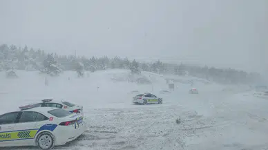 Sivas - Tokat Karayolunda Kar Kalınlığı Yarım Metreyi Buldu!