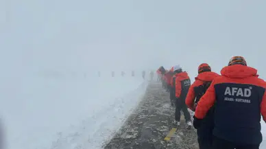 Sivas AFAD personelleri zorlu çığ eğitimini başarıyla tamamladı