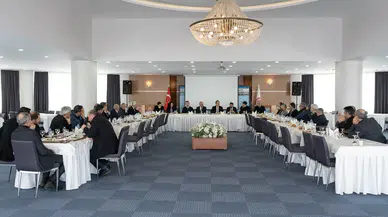 Sivas'ta Rektör–Muhtar Zirvesinde Sağlık ve Burs Talepleri Öne Çıktı