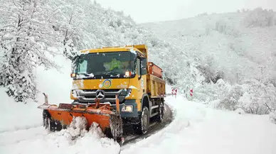 Sivas'ta 166 Yerleşim Yerine Ulaşım Sağlanamıyor!