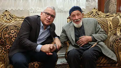 Sivas’ta 98 Yaşındaki Kaya Amcaya Anlamlı Ziyaret