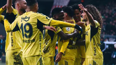 Fenerbahçe, Kocaelispor Deplasmanında 2-0 Kazandı