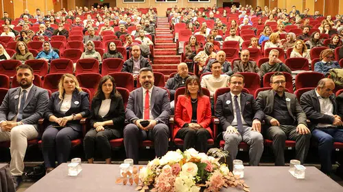 Sivas'ta eğitimciler için hayati uyarılar bu programda yapıldı