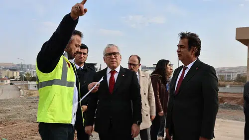 Sivas’ın Sağlık Üssü yükseliyor: Vali Şimşek çalışmaları inceledi
