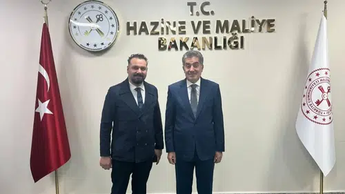 Sivaslı Emlakçılardan Bakanlığa çağrı: Sorunlarımız görmezden gelinmemeli