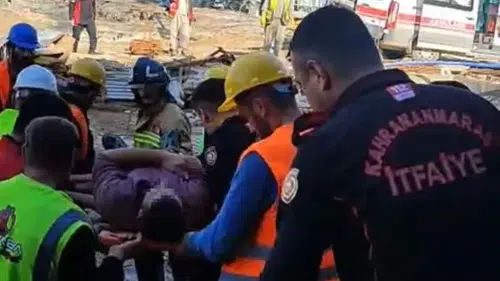 İnşaat İskelesi Çöktü! İşte Feci Kazanın Detayları