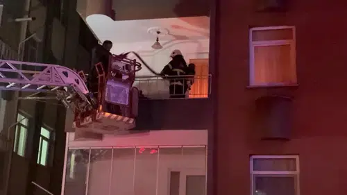 Ev Yangınında Korku Dolu Anlar!