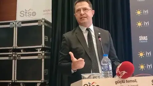 Sivas İYİ Parti'de Karasu güven tazeledi