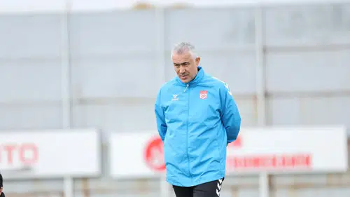 Sivasspor'da Erokspor Hazırlığı! Altıparmak'tan Özel Taktikler!