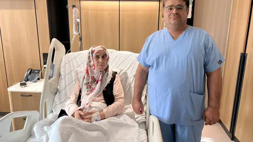 Görmemesine Neden Olan Kistik Lezyon, 3 mm İğneyle Boşaltıldı