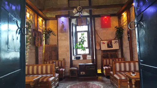 Modern Kafelere Rağmen Sivaslıları Buraya Çeken O Büyülü Şey Ne?