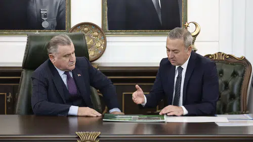 Osman Aşkın Bak'tan Dr. Adem Uzun'a Teşekkür! Sivas'ta Neler Oluyor?