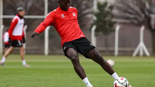 Sivasspor’da kritik final serisi hazırlıkları sürüyor