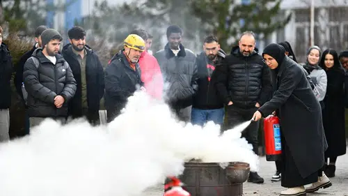 Panik Yok, Kaos Yok! Sivas’ta Öğrenciler Afete Karşı Sahaya İndi