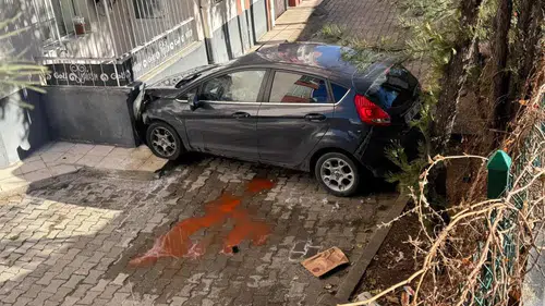 2 Metrelik Düşüş, Dört Yaralı