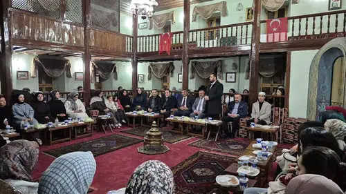 Sivas Susamışlar Konağı’nda Maneviyatın İzinde Bir Gece