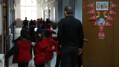 Anne Babalar Dikkat! Çocuğunuzu Korumak İçin 9 Saat Kuralını Biliyor Musunuz?