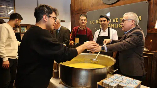 Sivas'ta Ders Çalışan Öğrencilere Valilikten Sıcak Destek