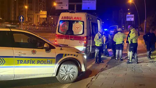 Polise çarpıp kaçtı, her yerde aranıyor!