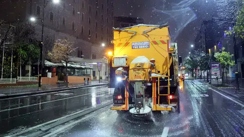 Sivas'ta Buzlanmaya Karşı Gece Gündüz Süren Mücadele