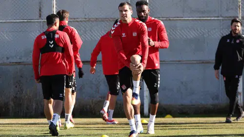 Sivasspor'da Kupaya Veda Sonrası Kritik Başlangıç! İstanbulspor Maçı Hazırlıkları Başladı!