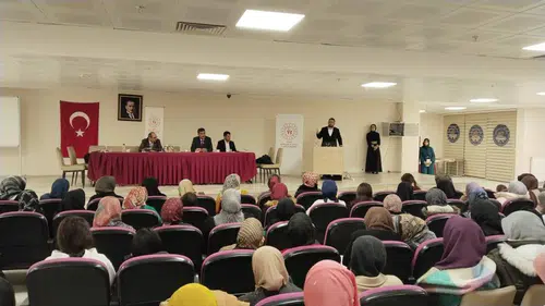 Sivas’ta Bir Yurtta Üç Ayların Manevi Kapısı Aralandı