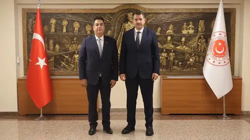 Sivas Rektörü'nden Salih Ayhan'a ziyaret