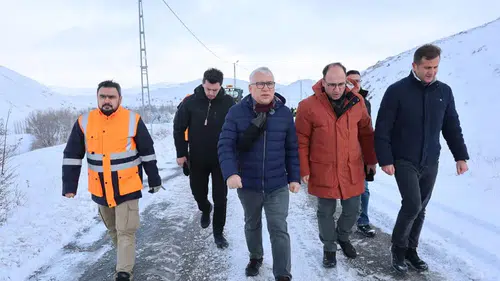 Sivas Valisi'nden karla mücadeleye yakından takip