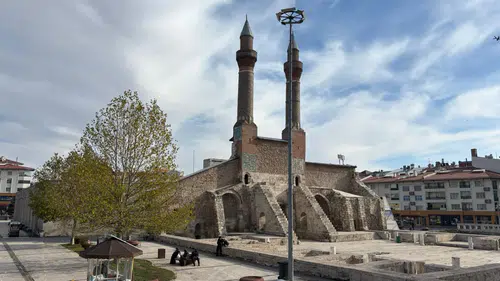 Sivas'ın Tarihi Mekanlarına İlgi Var, Tanıtım Yok!