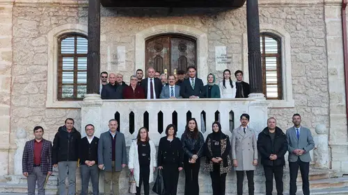 Sivas'ta Muzaffer Sarısözen ancak bu kadar güzel anılır