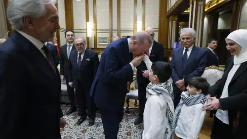 Cumhurbaşkanı Erdoğan: Filistin için eğilmeden dimdik duruyoruz