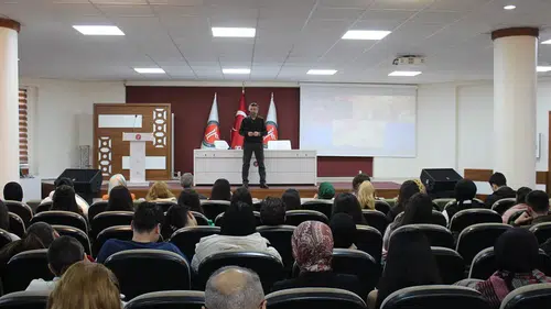 Sivas'ta Tarih ve Dezenformasyon ele alındı