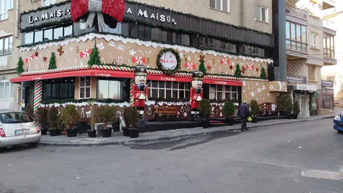 Sivas'ta Gençlerin Yeni Buluşma Noktası: 2026 Dekorlu Kafeler