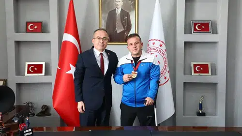 Sivas’tan Türkiye Şampiyonu Çıktı: Engelleri Kaldıran Güç