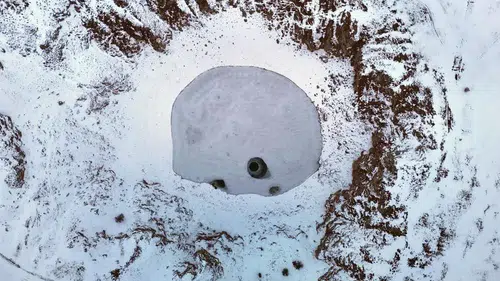 Güneşin Konumuna Göre Rengi Değişiyordu! Sivas'taki Doğa Harikası Göl Buz Tuttu!