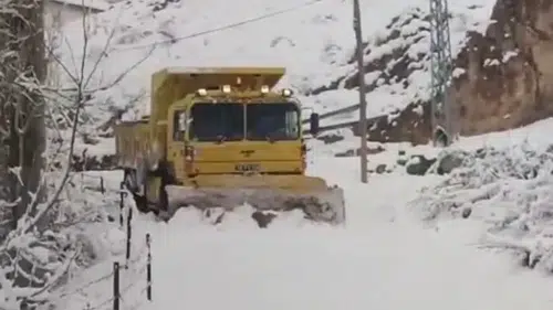 Sivas karla mücadele çalışmalarıyla 1.487 yerleşim yolu açıldı
