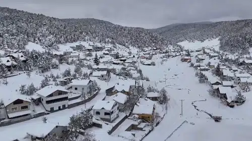 Sivas'ın O Yaylasında Kar Kalınlığı 1 Metreye Ulaştı!