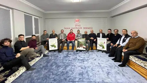 Sivas’ta Örnek İş Birliği: İmam Hatipliler ve Kızılay Aynı Noktada