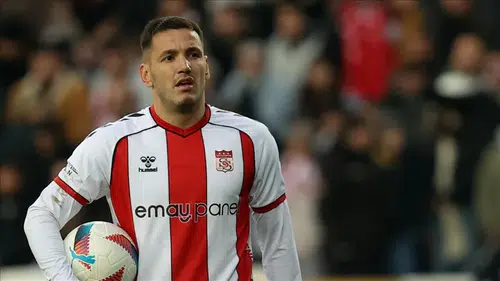 Sivasspor’da Gündem Değişti: Al-Sharjah Teşekkür Etti, Manaj Saat Verdi