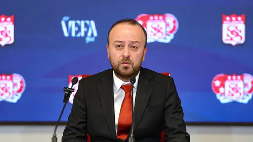 Burak Özçoban Pendikspor maçı öncesi basın açıklaması yaptı