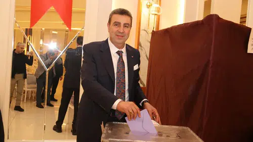 Sivas’ta Esnafın Gözü Bu Salondaydı! Demirgil Güven Tazeledi