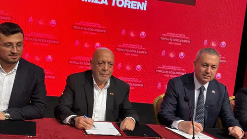 Sivas Belediyesi İşçi Maaşlarını İmzaladı, İşçiler Bayram Etti