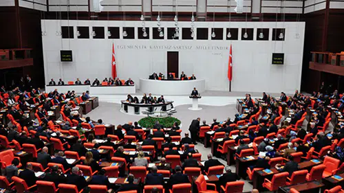 TBMM’de 6 Şubat depreminin 3. yılı: Sözler, itirazlar, rakamlar