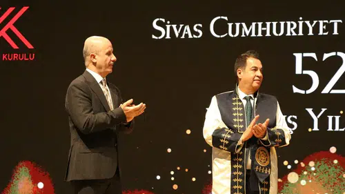 Sivas Cumhuriyet Üniversitesi 52. Yılını Kutladı