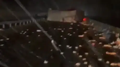 Sivas-Erzincan Yolunda Ulaşımı Durduran Kaza