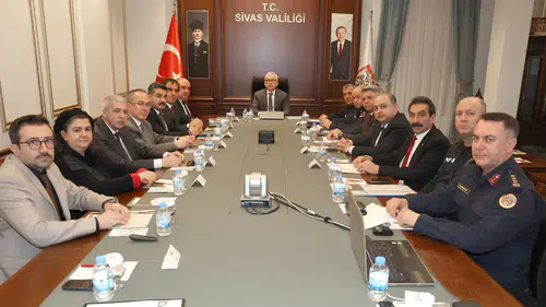 Sivas valiliği ikinci dönem için eğitim tedbirlerini değerlendirdi